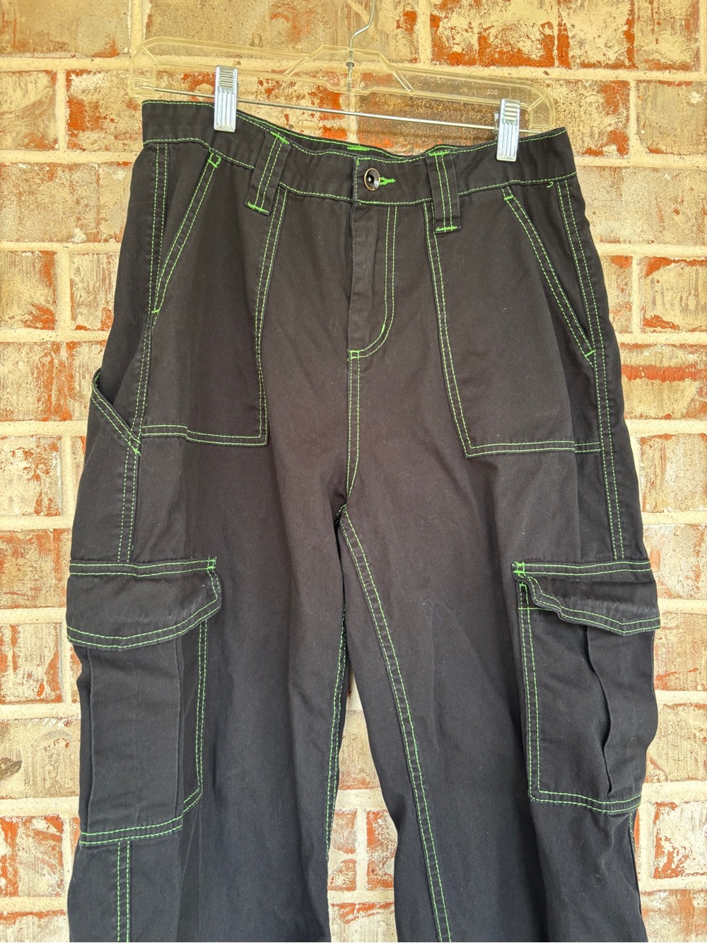 Hot Topic Denim Black High Rise Cargo Pants with Green Stitching - Picture 2 of 7